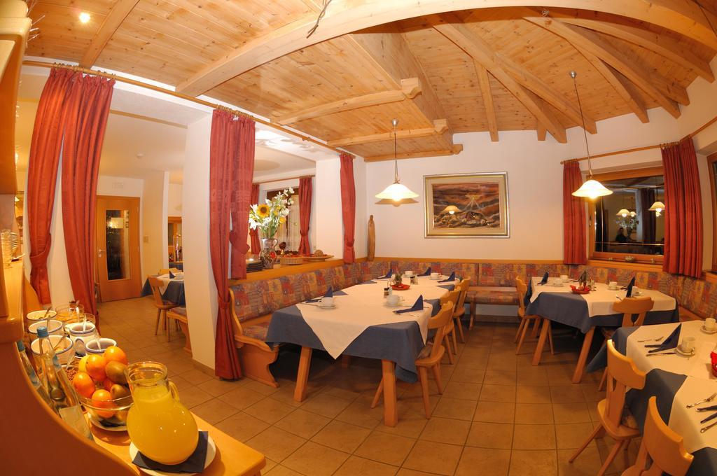 Hotel Viktoria กัสเตลรอตโต ภายนอก รูปภาพ